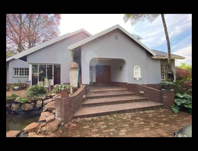 4 BEDROOM HOUSE FOR SALE IN MONTROSE